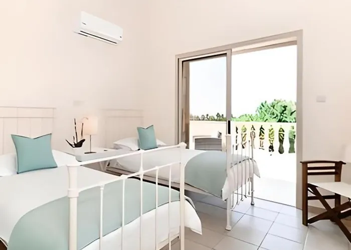 Dream Escape To Agios Georgios, Peyia パ フォス